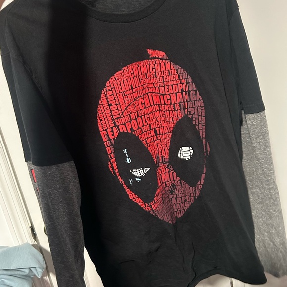 Marvel Other - Marvel Black Tee with Red Graphic